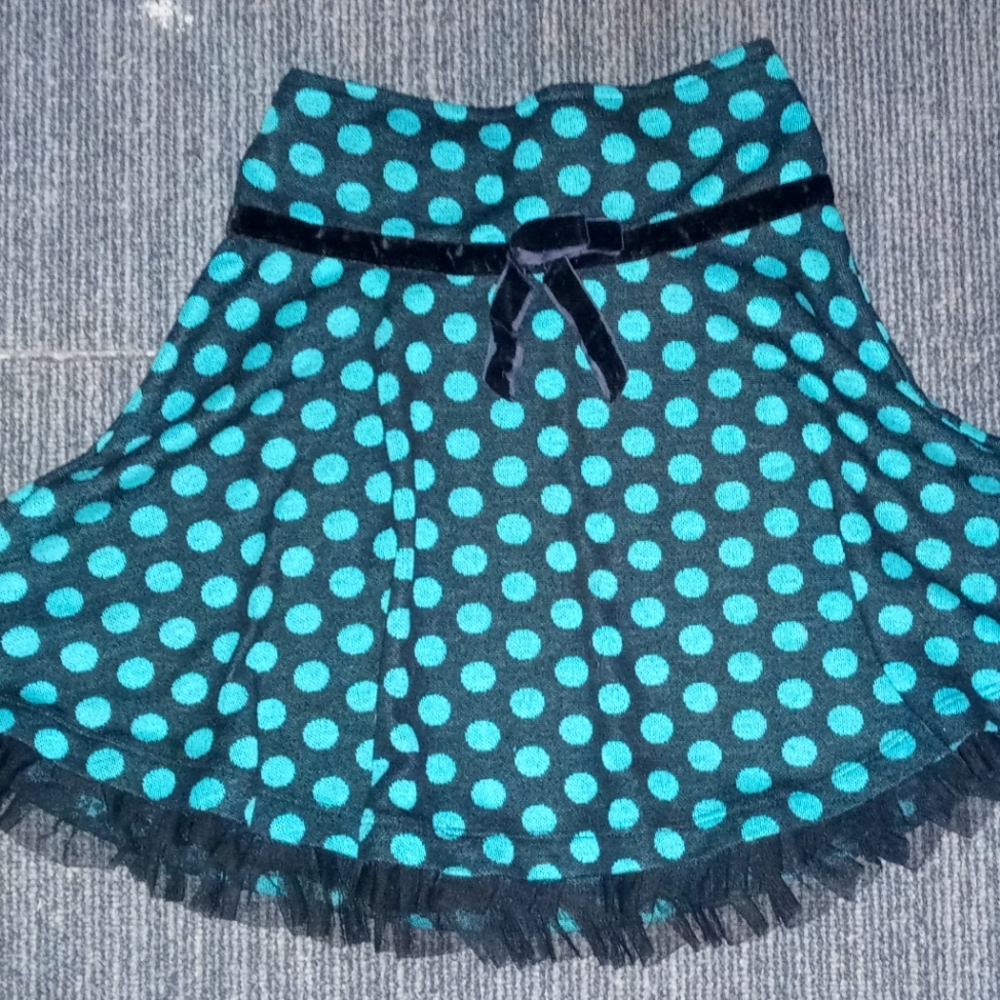 Size 6 girls skirt